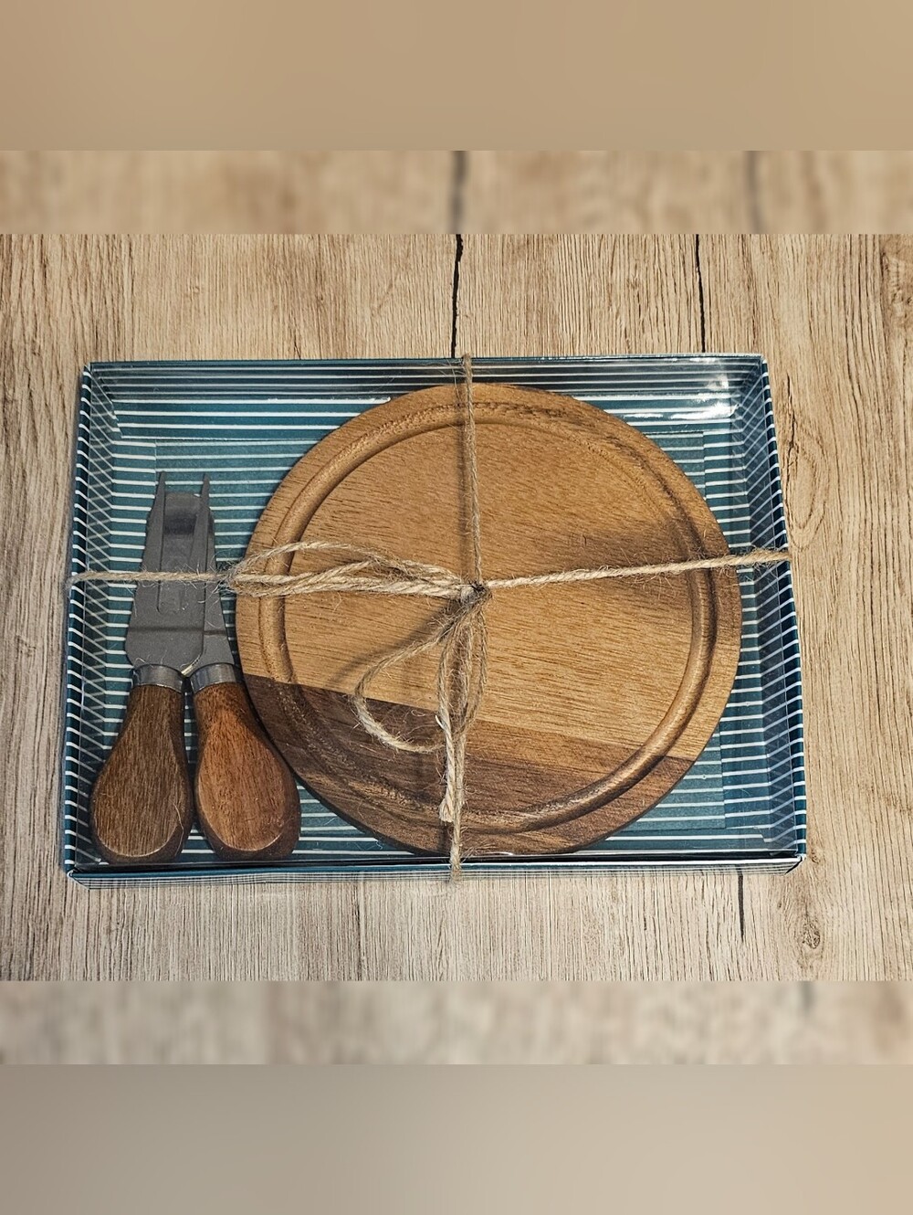 Home Kitchen New Round Cheese Board with Utensils